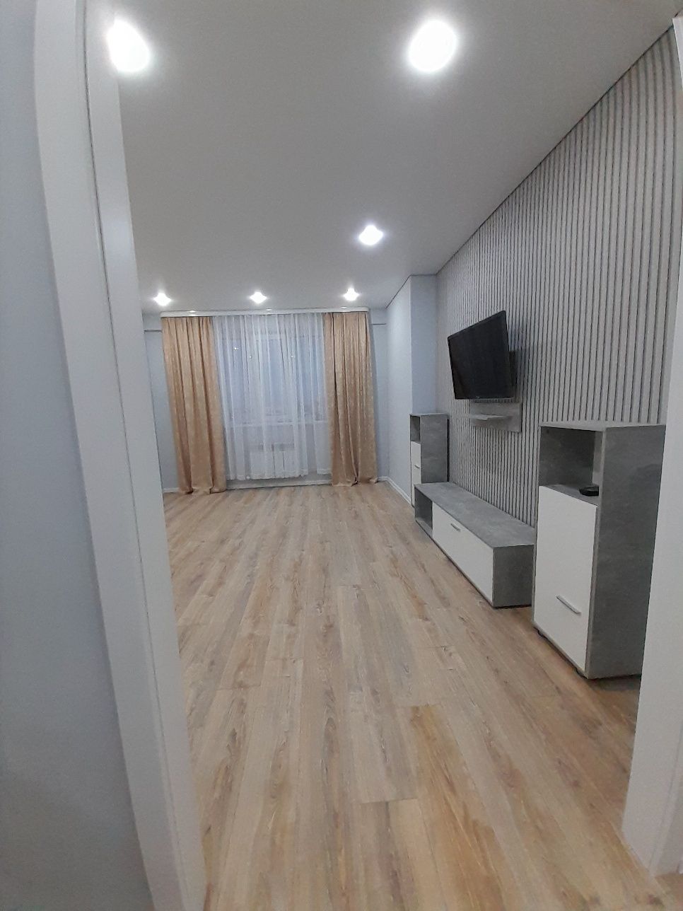 Новый дом  2 комн квартиру 70 кв.м