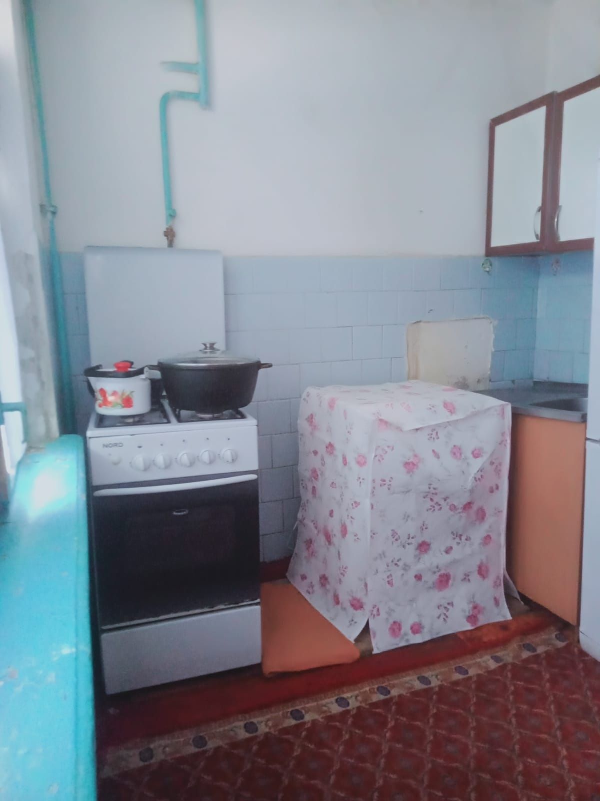 Продам 2, ух комнаты квартиа. В центре.