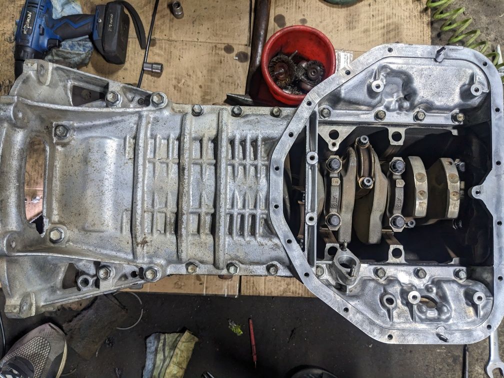 головка 2jz ge vvti и трамблёрный Тойота и пр Газели