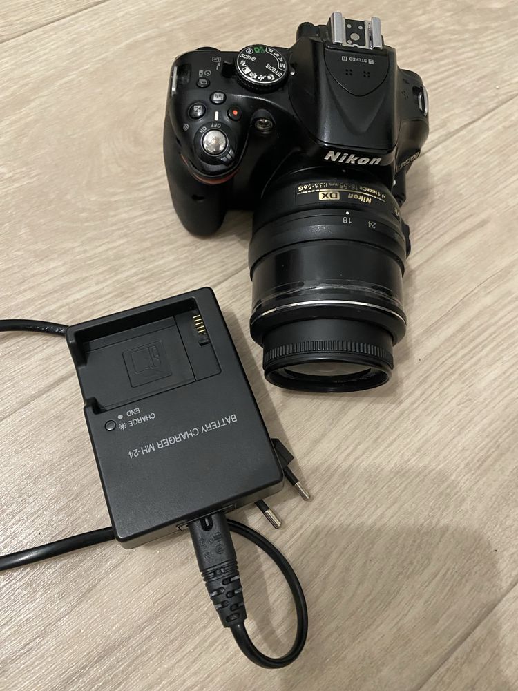 Продам фотоаппарат Никон D5200