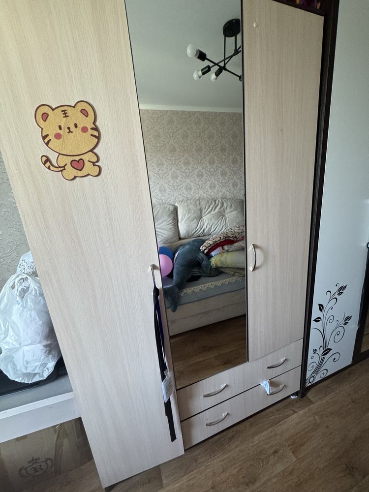 Продам кровать, шкаф