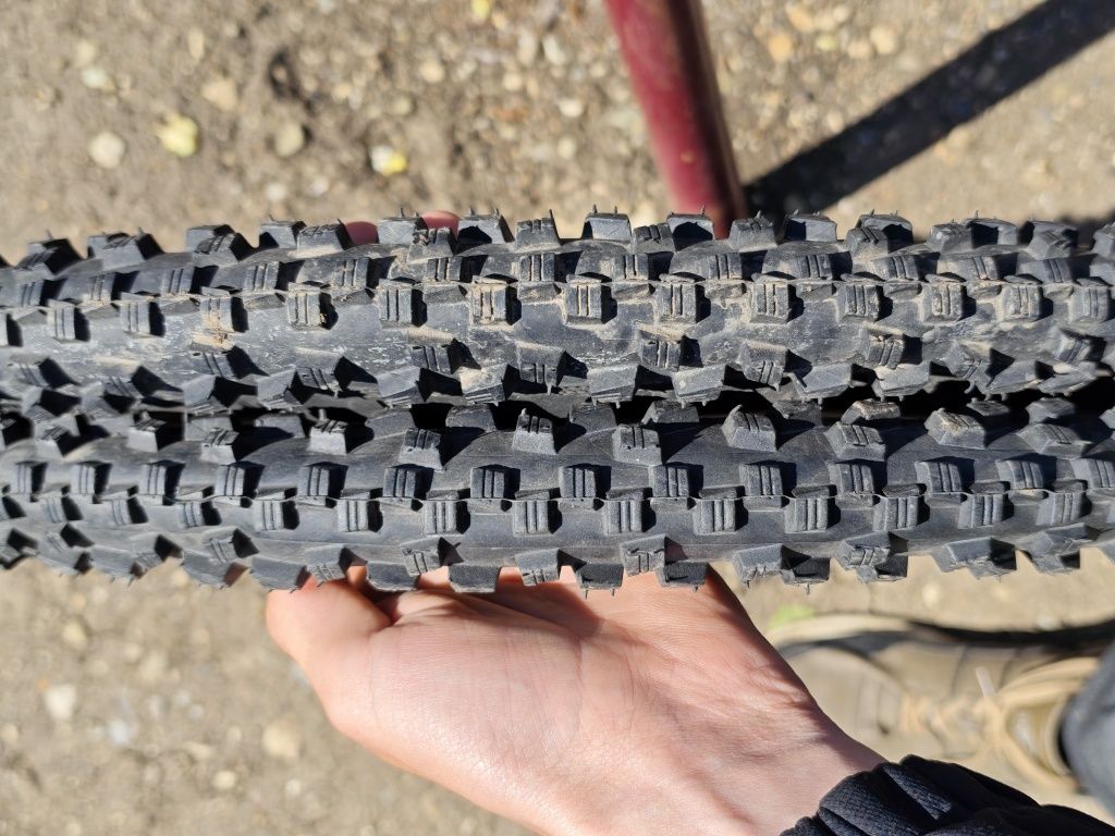 Продам резину на 24x2.10
