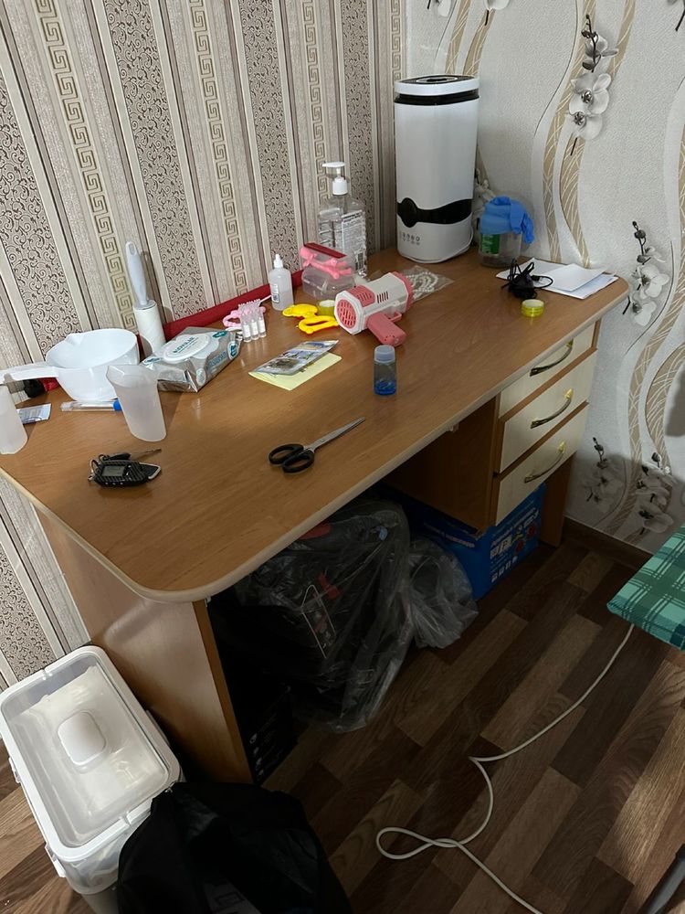 Продам кухонную мебель.