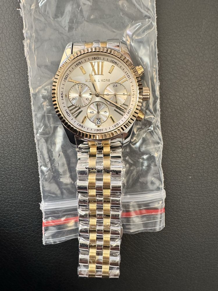 Часы новые MICHAEL KORS муж и женские
