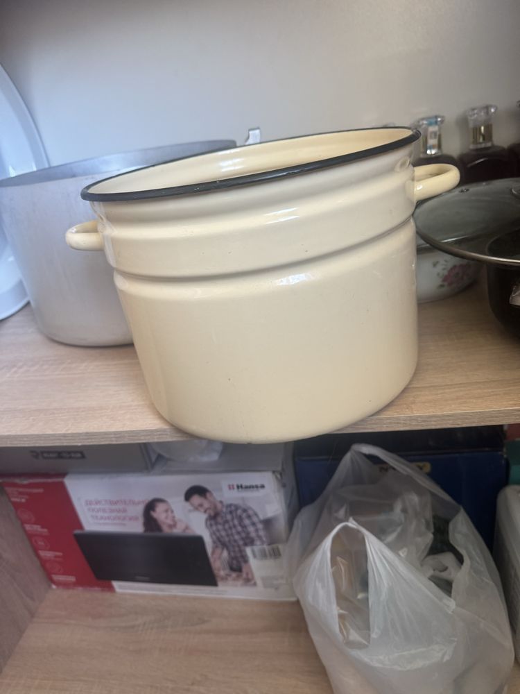 Продам большие кастрюли