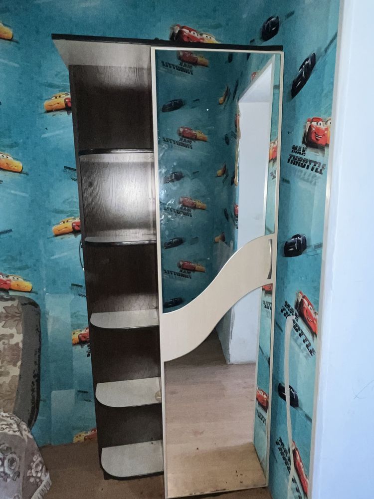 Продам шкаф не большой