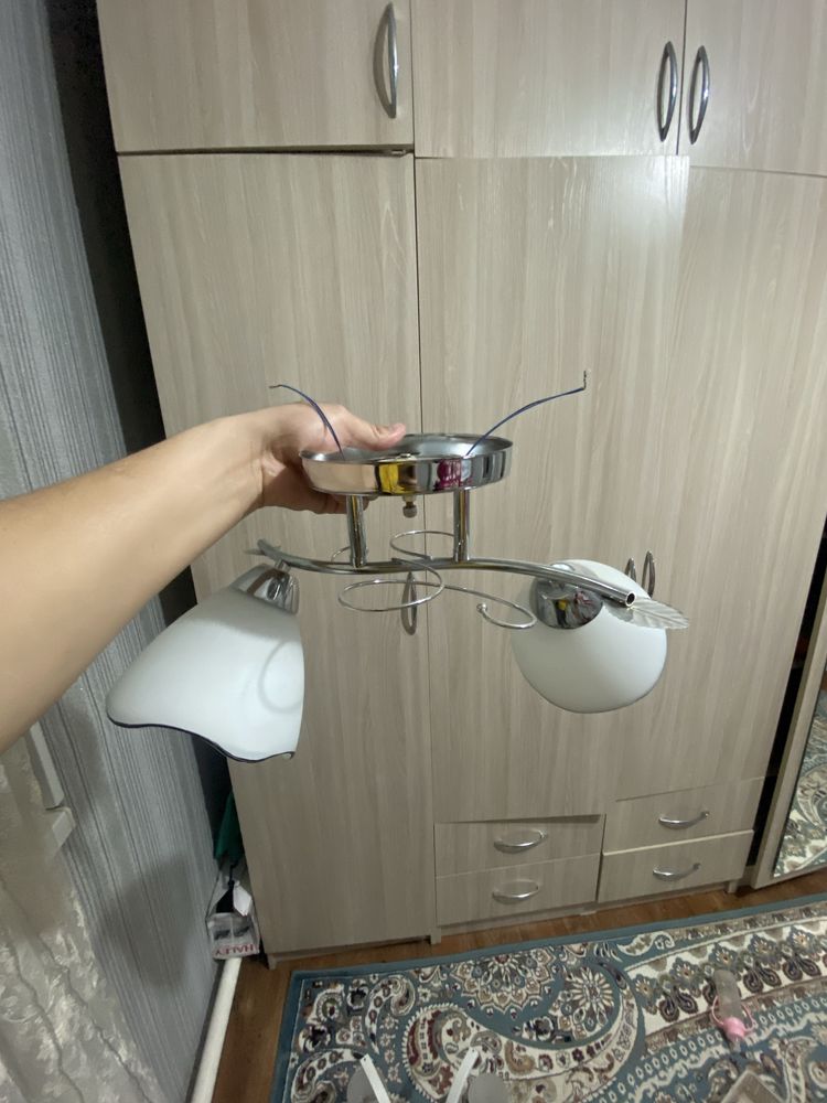 Новый люстралар сатылады
