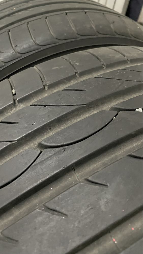 Yokohama advance sport 295/35R21 в хорошем состоянии