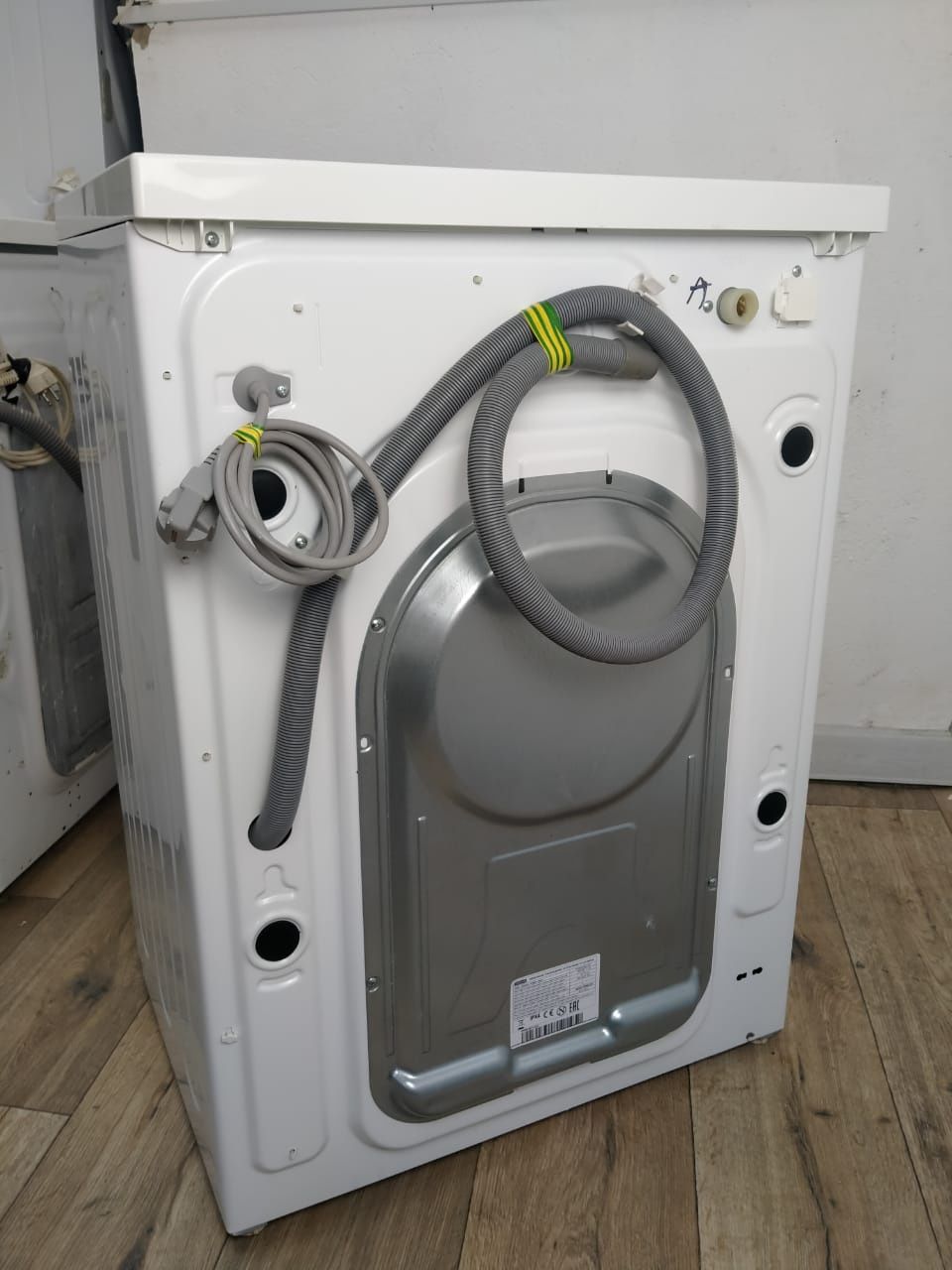 СТИРАЛЬНАЯ машина SAMSUNG 6KG/состояние новое/гарантия/доставка