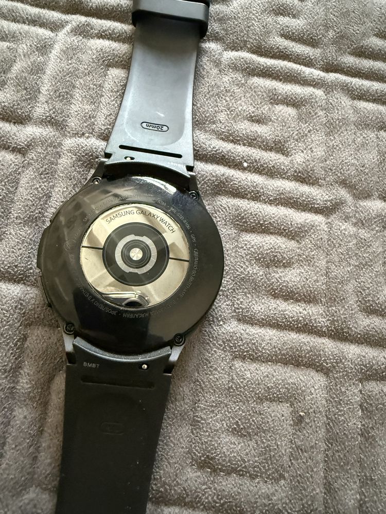 Samsung SM-R890 смарт часы