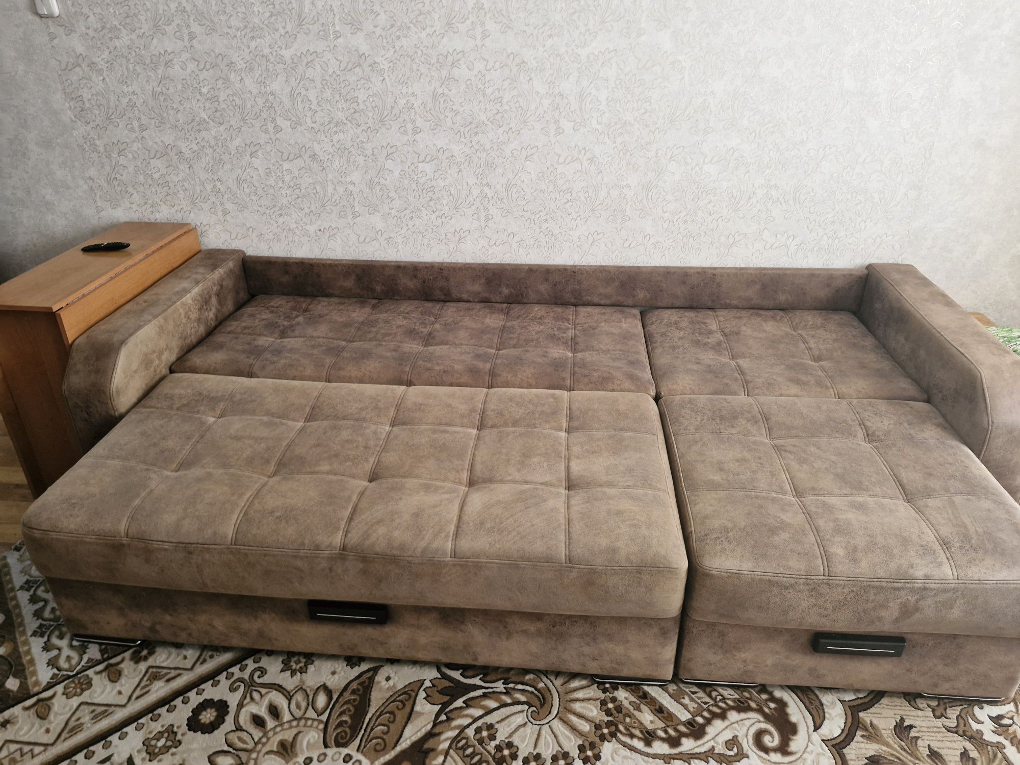 Продам Диван за 160000