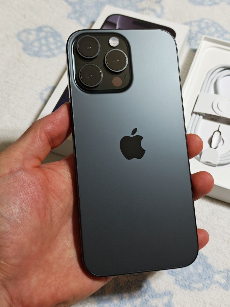 iPhone 16 Pro Max 256 gb akb 100 EAC
