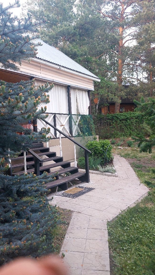Сдам дом помесячно, по суточной район Голубого залива