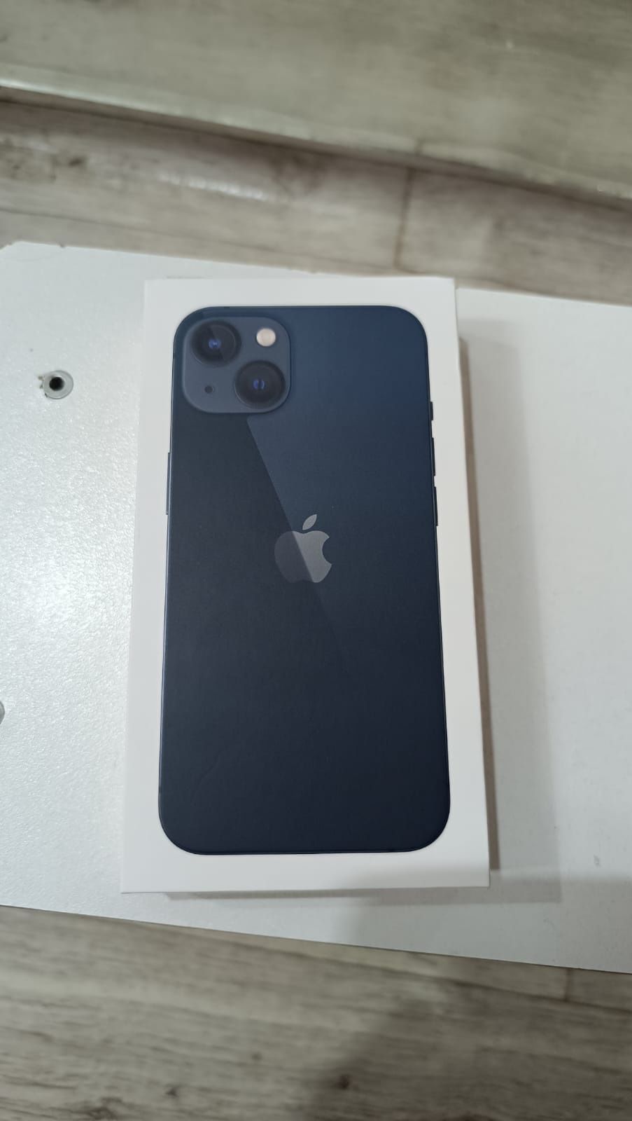 iPhone 13 midnight