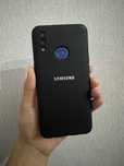 Продам Samsung A10s 2/32gb