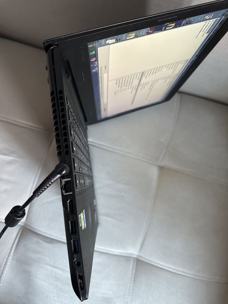 Продам Ноутбук LENOVO core i3 -5005U