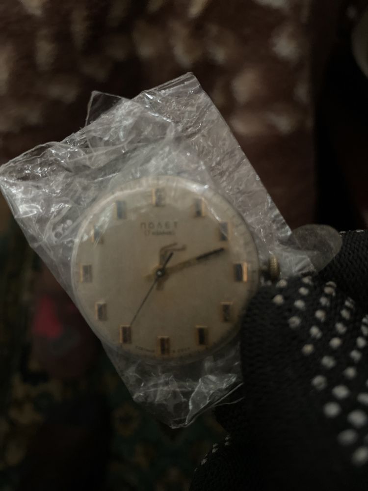 Продам часы