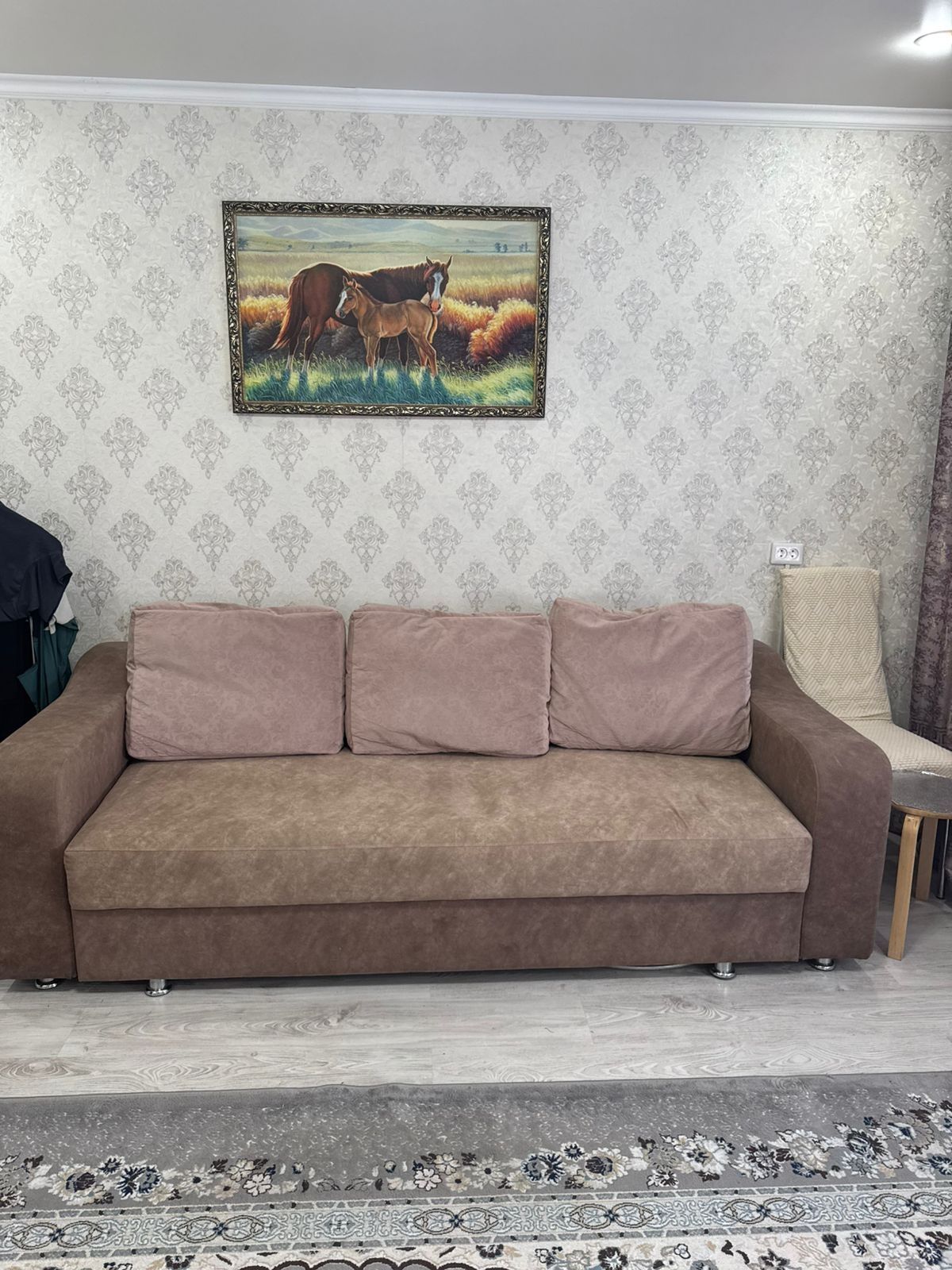 Продам диван 240см