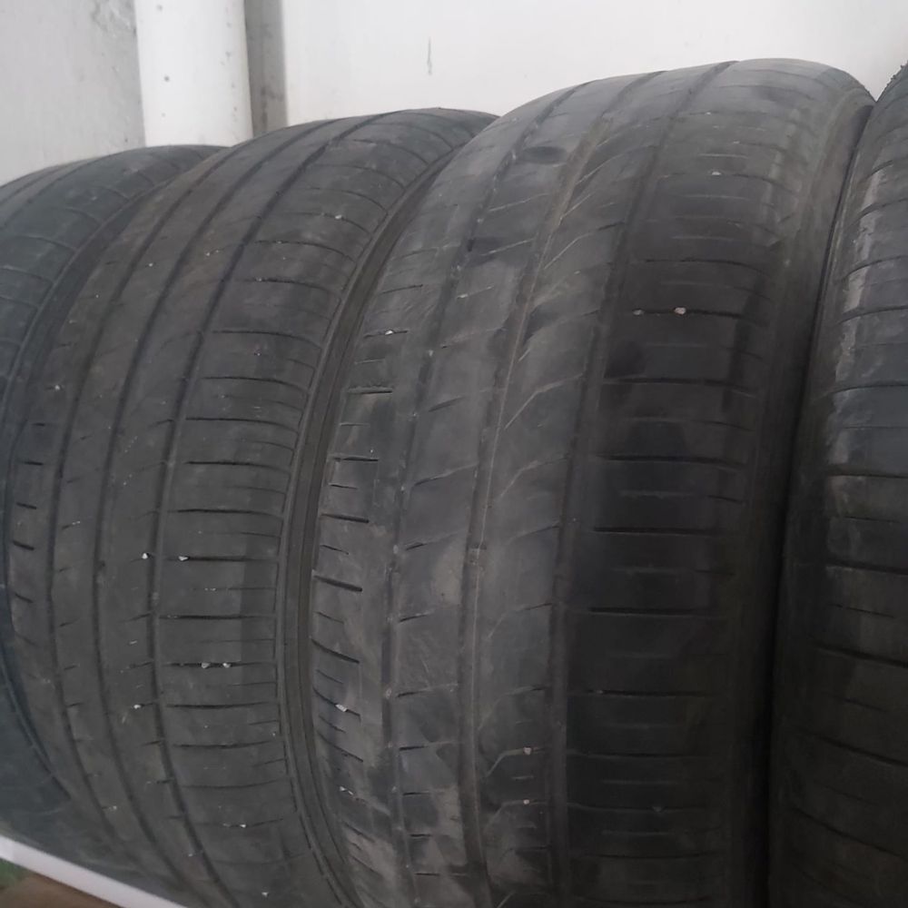 Продам комплект  резины на 16 шины на 16