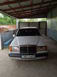 Продам w124 230e
