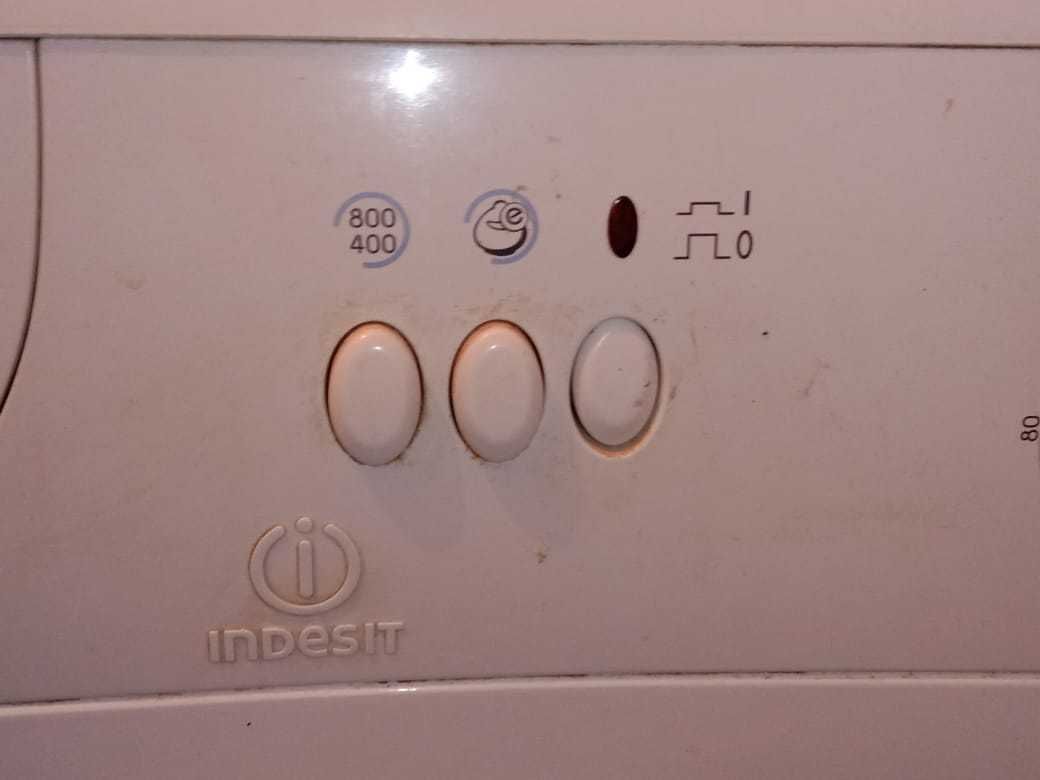 Продам стиральную машину на запчасти Kaspi Red