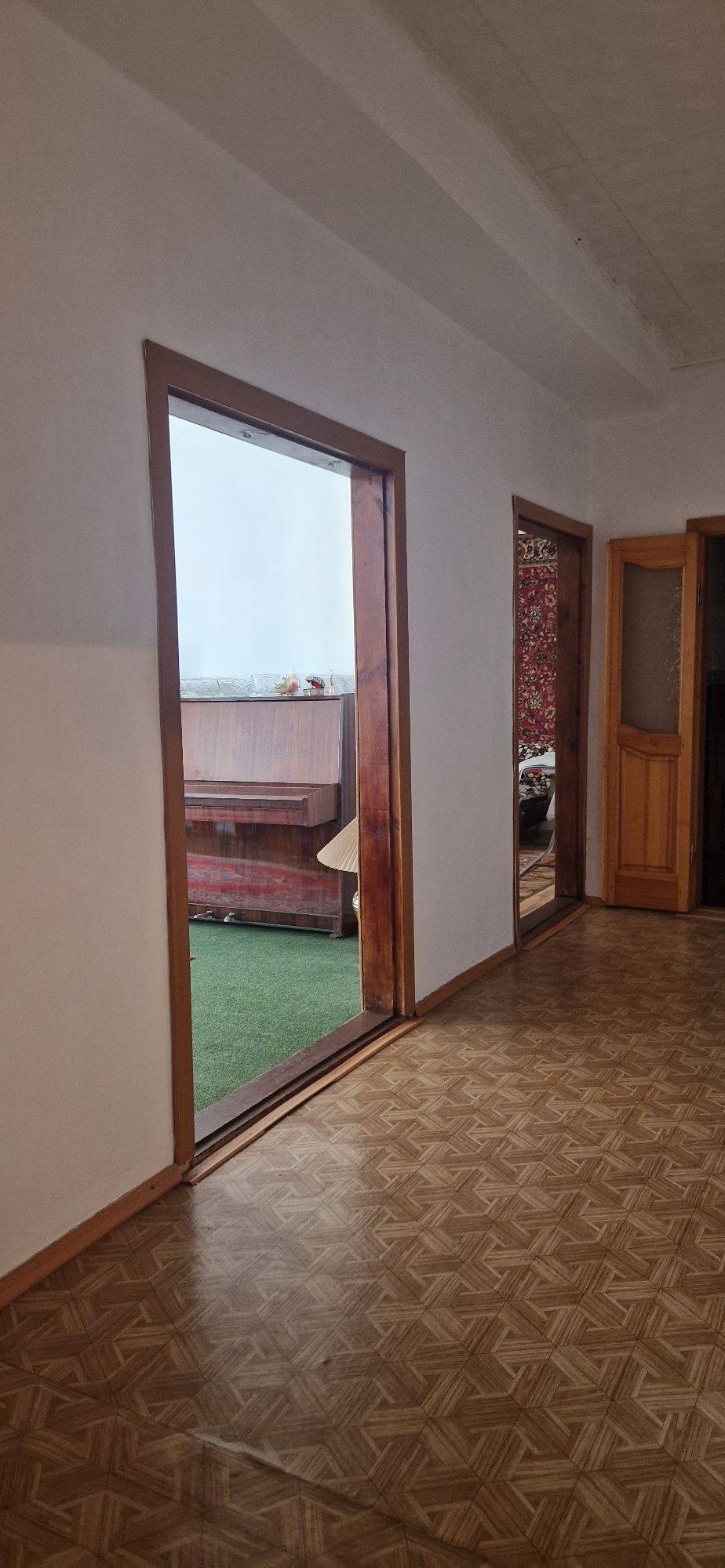 3-комнатная квартира · 152.4 м² · 1/2 этаж, Шухова ,1982г.п,кирпич.