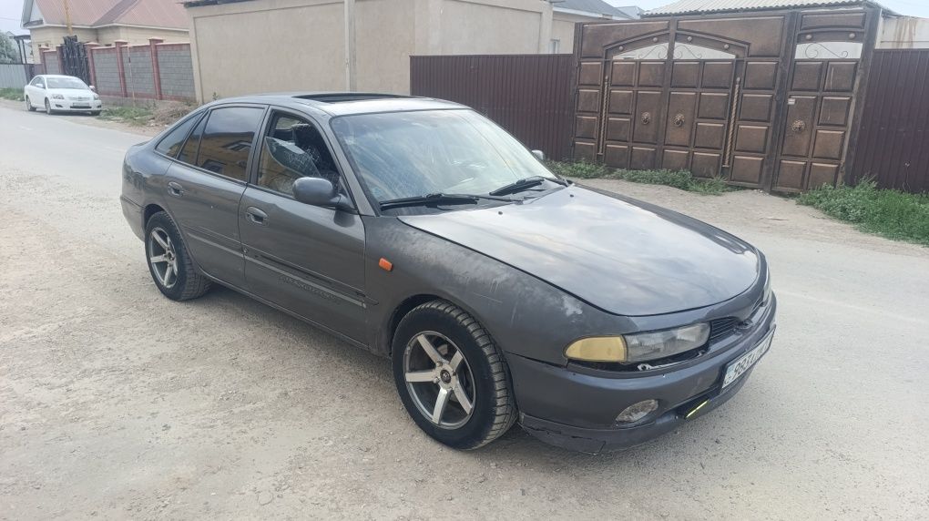Mitsubishi Galant 1993 дутый сатылады