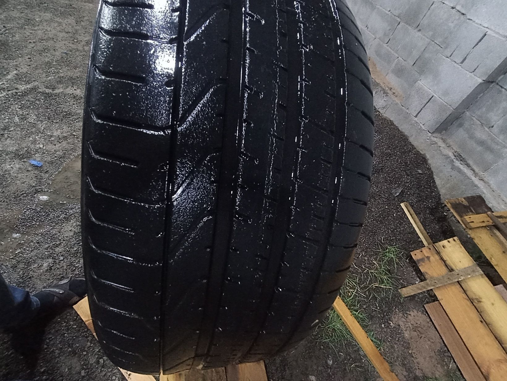 Шины 285 /40 /R22