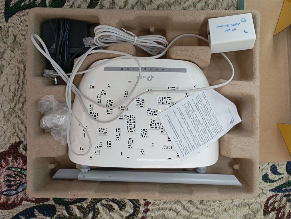 Роутер Tplink  .