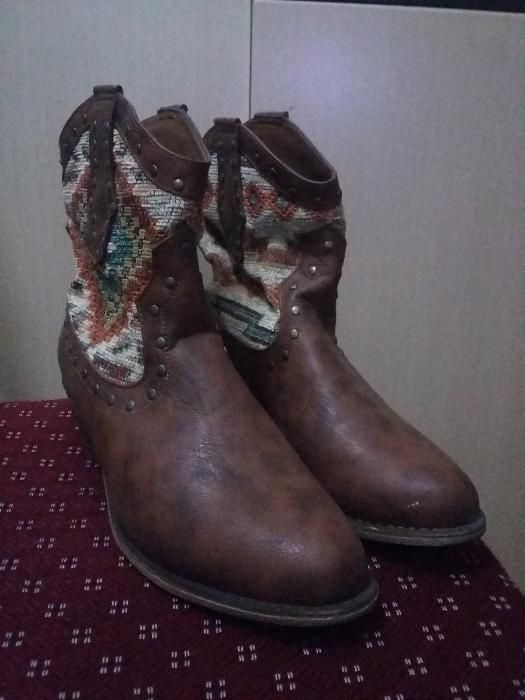 Сапожки женские демисезонные