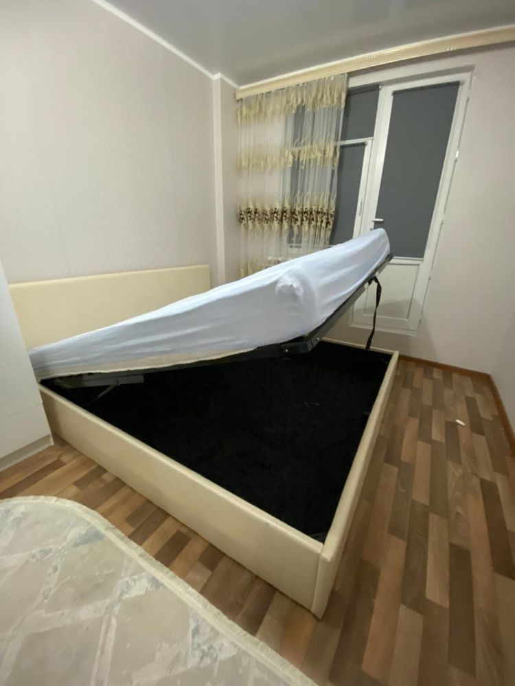 Двухспальный кровать