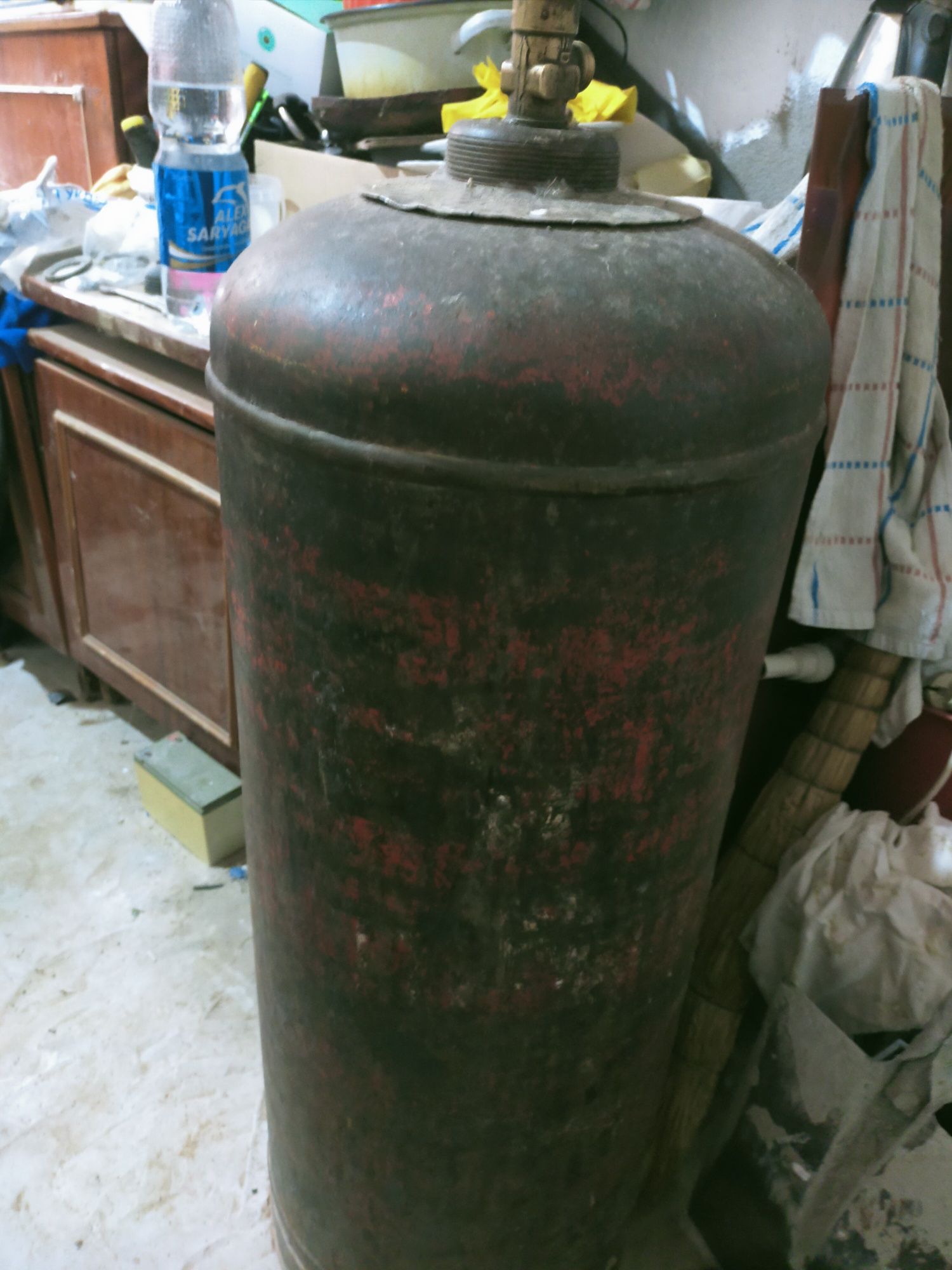 Продам большой баллон