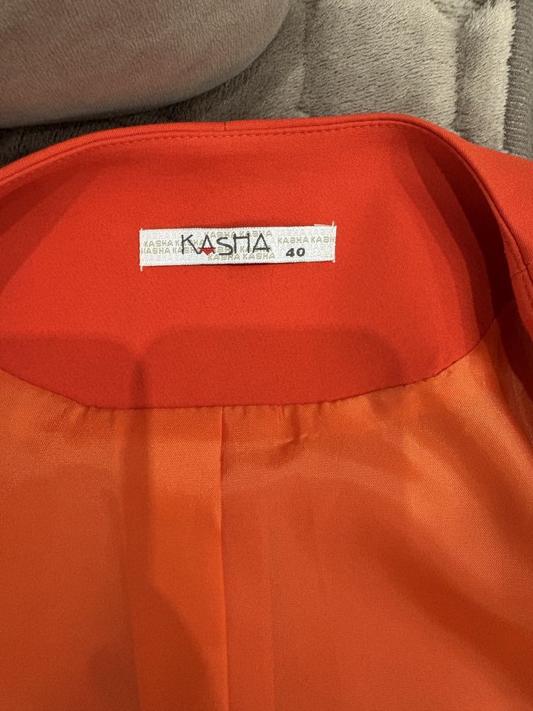 Срочно!Пиджак женский