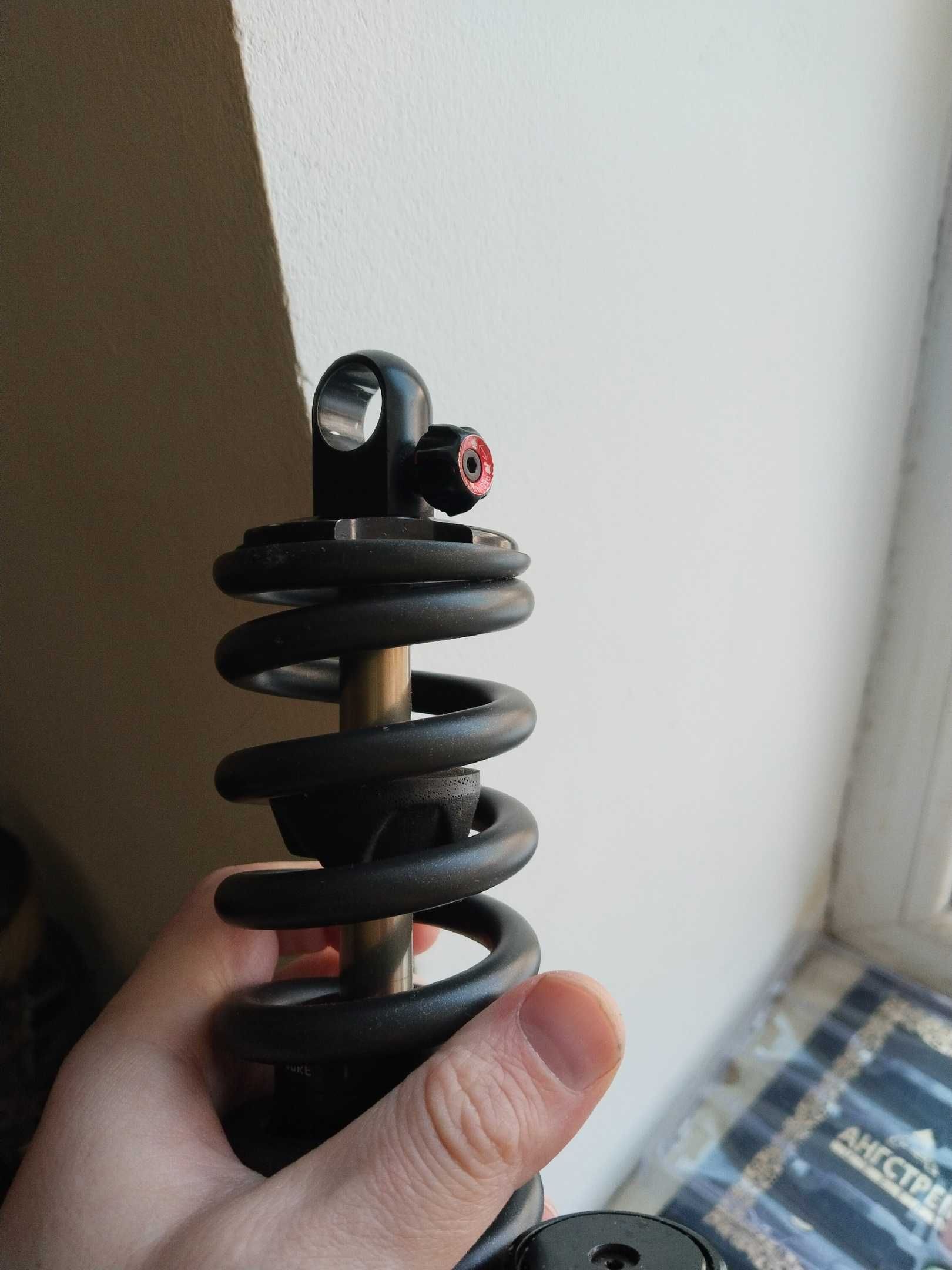 Топовый Амортизатор для Даунхилл Dh Rock Shox vivid rc2 Состояние топ