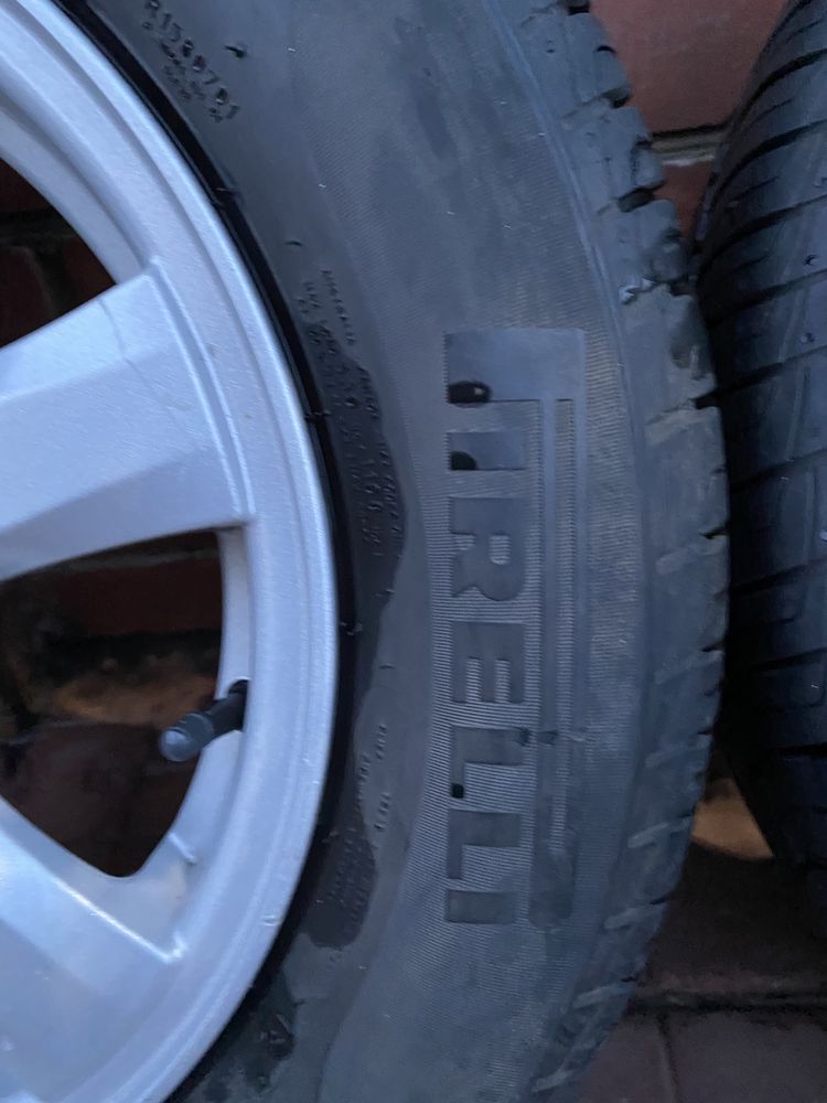 Шины 185/65R14 с дисками