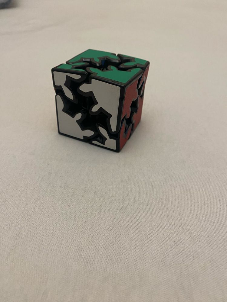 Шестеренчатый кубик рубика 2x2