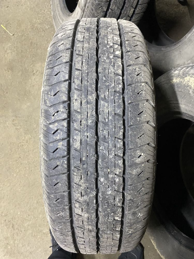 Продам шины r15 225/70