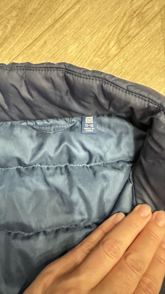 Жилетка uniqlo для мальчика от 10 до 13 лет
