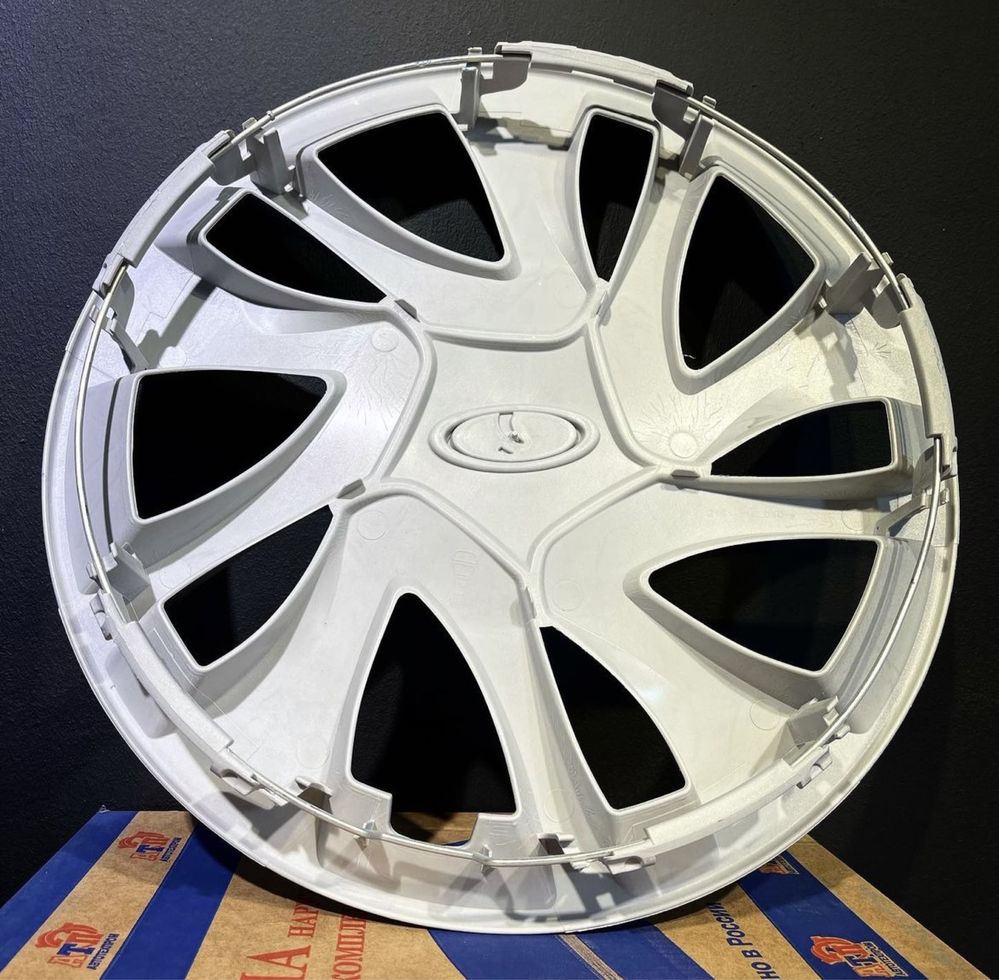 Продам Колпаки заводские оригинал R 14 Granta