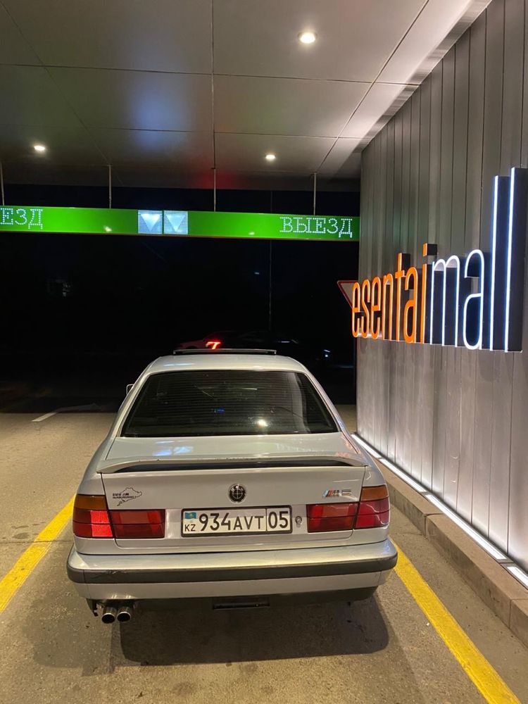 Бмв 525 в хорошем состояний