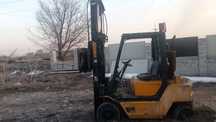 Срочна продам вылочны погрузчык 2,5--3 тонник
