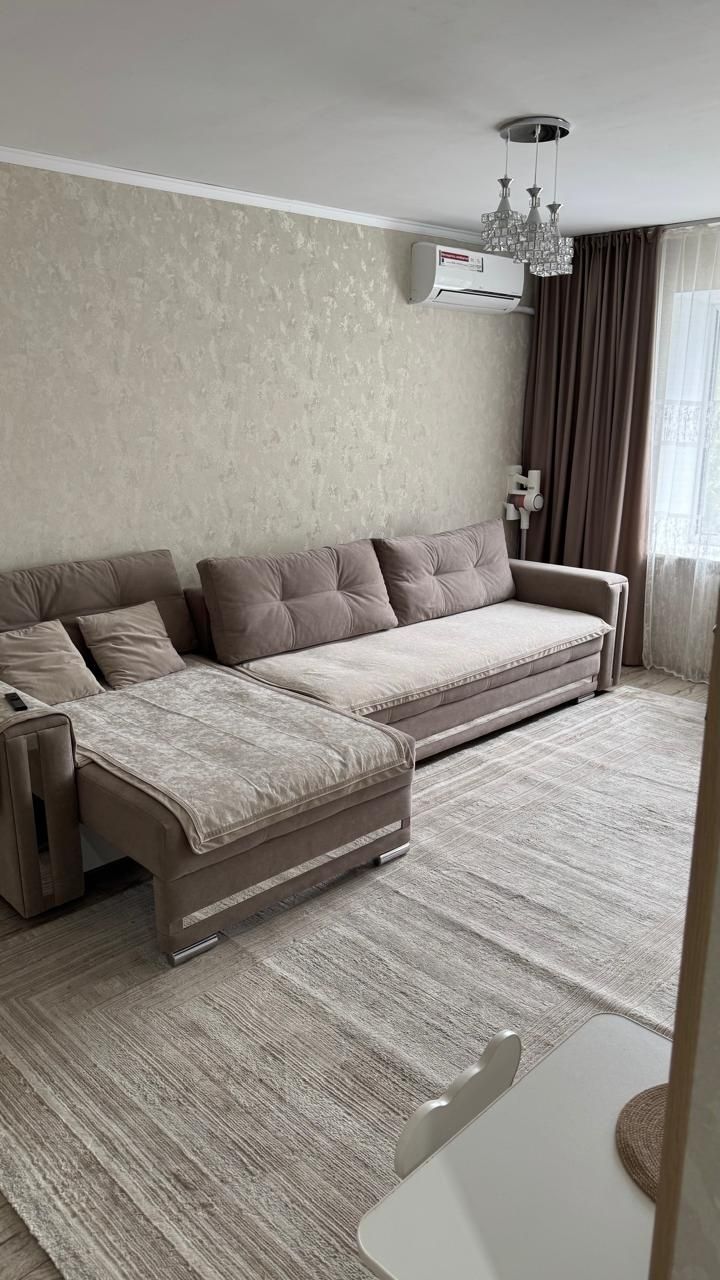 Очень срочно продам 3-х комнатную квартиру