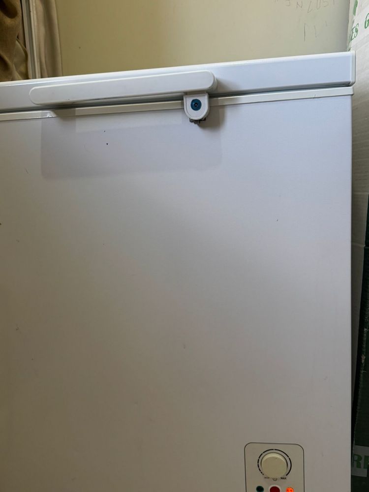 Срочно продается морозильник 100 л Gorenje куплин год назад