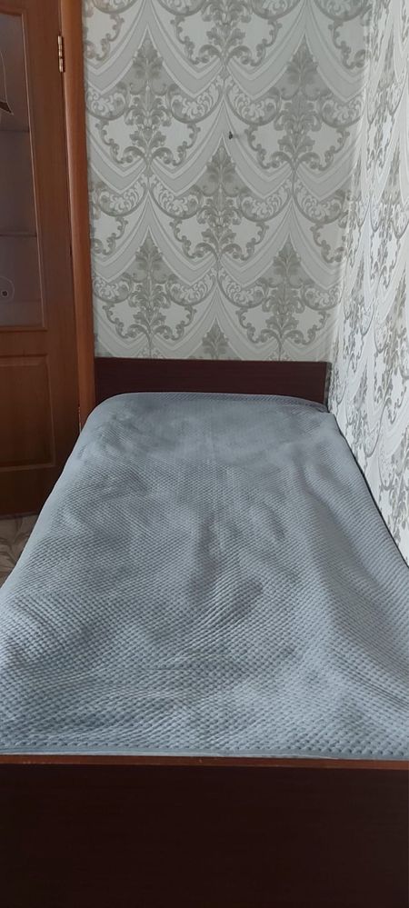 Продам кровать 1,5 спальная