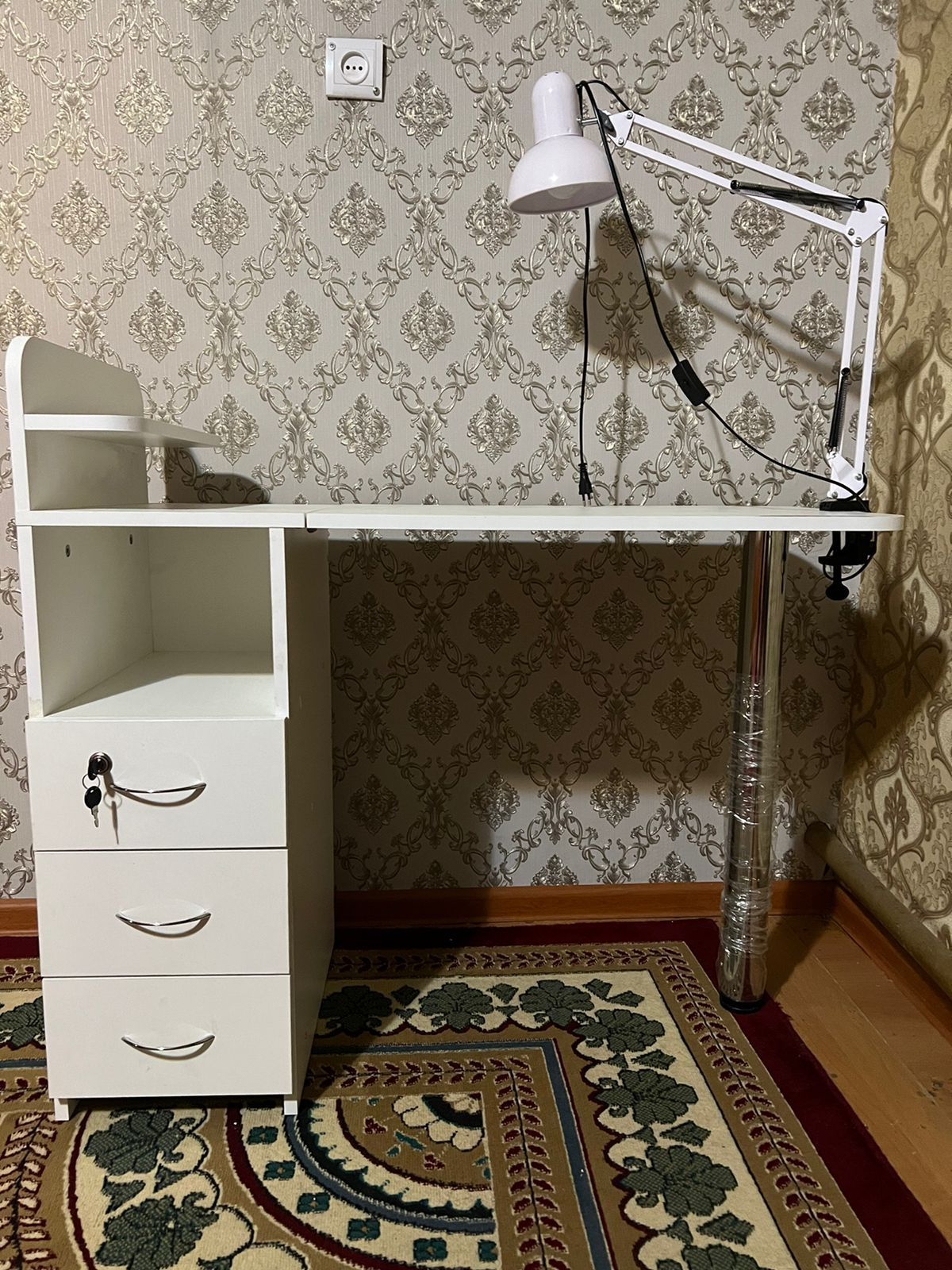 Стол для маникюра