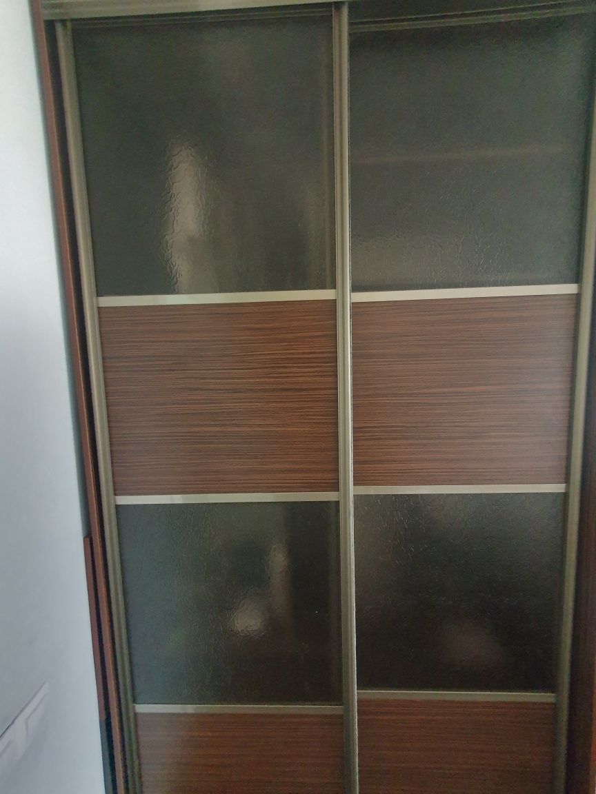 Продам шкаф дешево