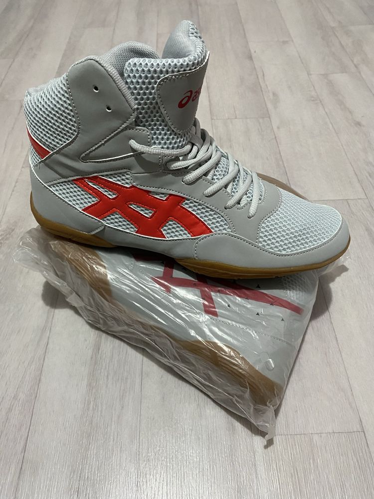 Борцовки ASICS Новые
