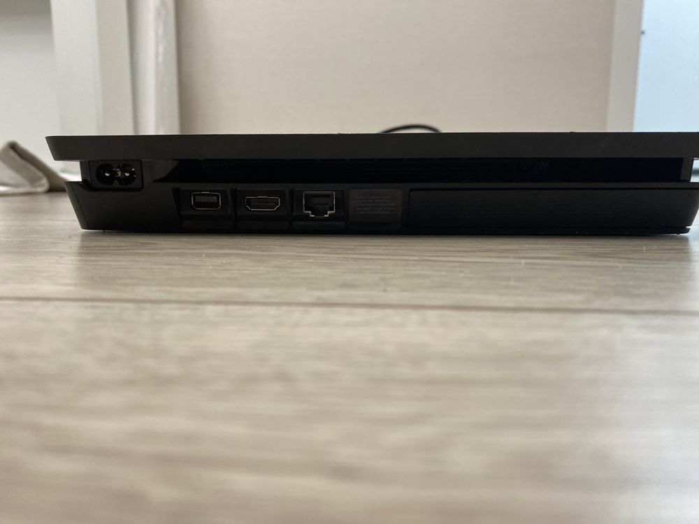 Продам пс 4 slim