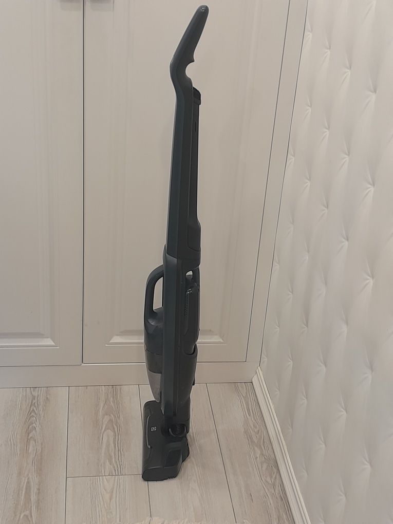 Продам Пылесос Electrolux