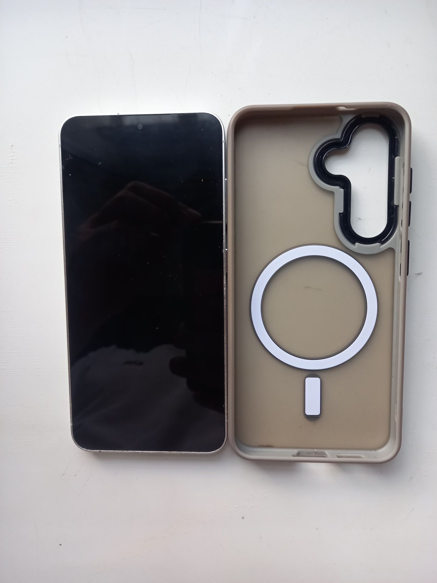 Продам Samsung s 24